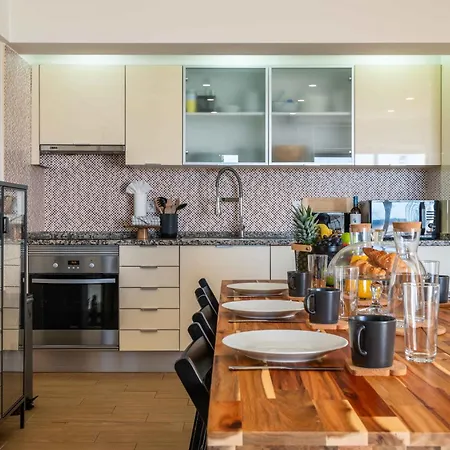 Montechoro Sea View 3 Bedroom 800m From The Strip Albufeira