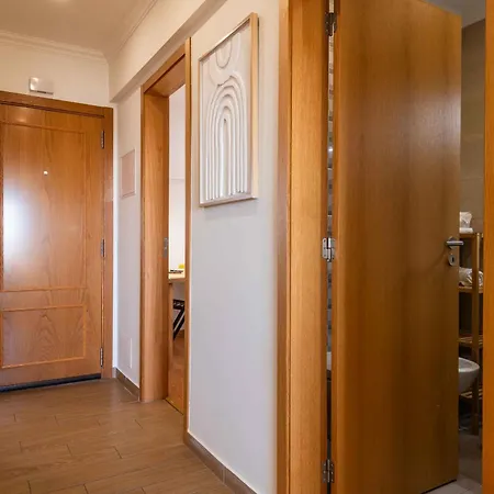 Montechoro Sea View 3 Bedroom 800m From The Strip Apartment Albufeira