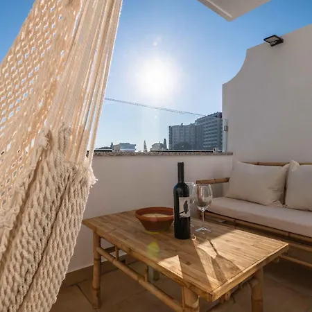 Montechoro Sea View 3 Bedroom 800m From The Strip